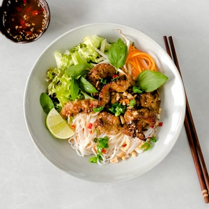 PhuSa Vietnamees keuken - Gerecht - Rijstnoedelsalade